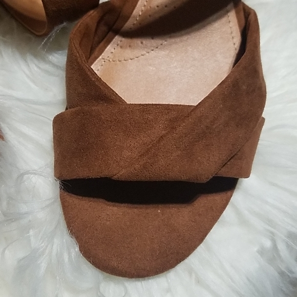 Dress Barn Bali Suede Block Heel Sandals - Picture 3 of 4